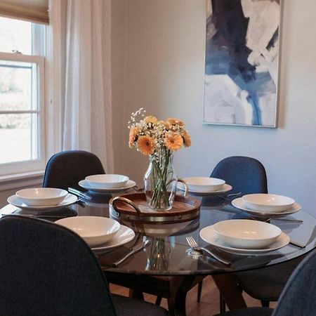 Style Meets Comfort In Beautiful Design Vancouver Exteriér fotografie