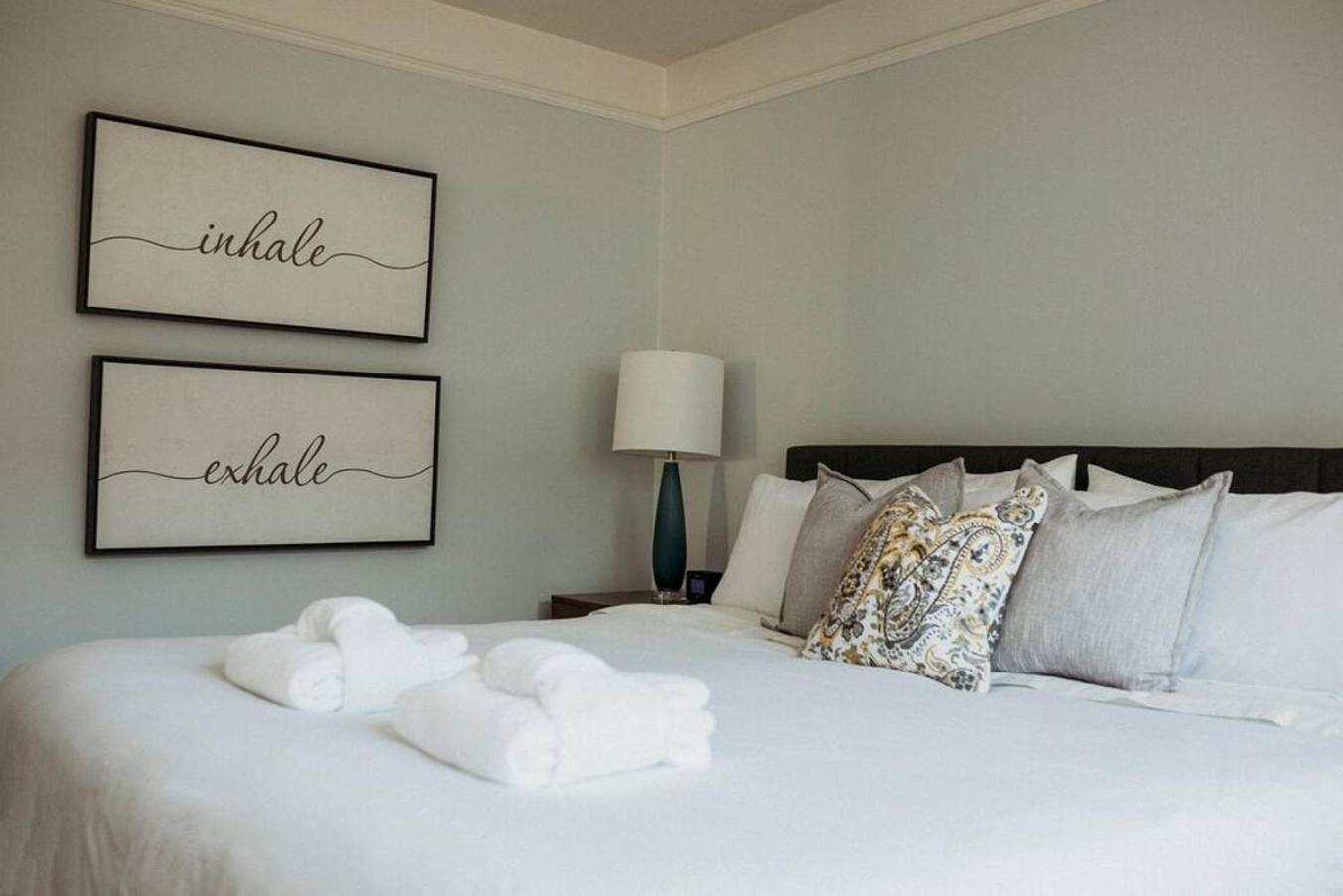 Style Meets Comfort In Beautiful Design Vancouver Exteriér fotografie